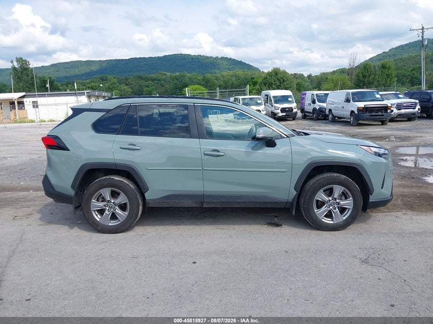 TOYOTA RAV4 - zdjęcie 13