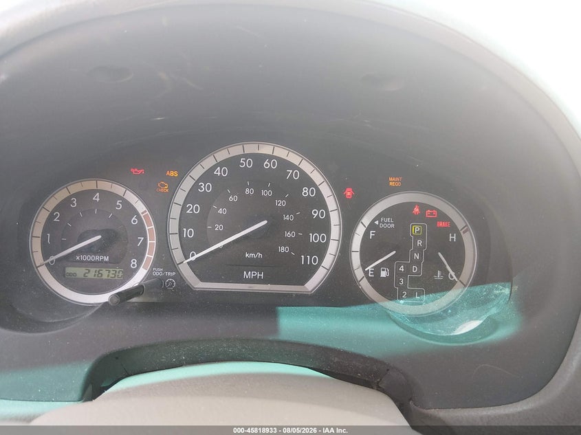 2004 TOYOTA SIENNA auction photo 7