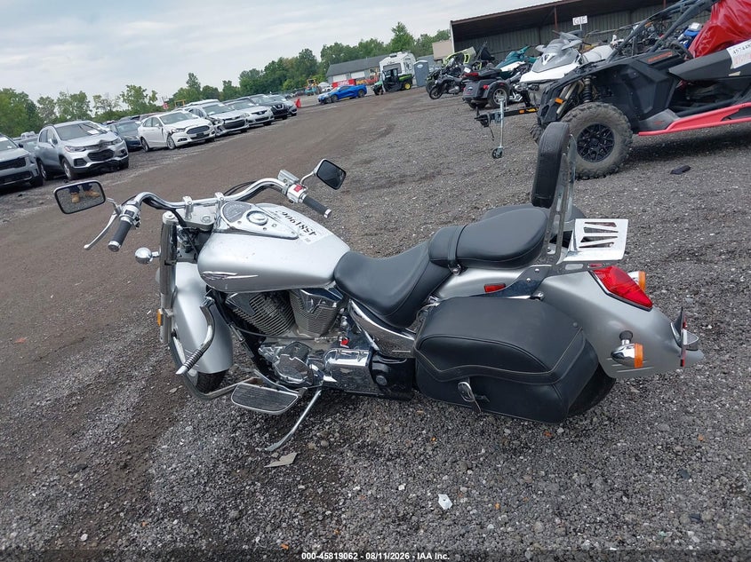 2009 HONDA VTX MOTO 2