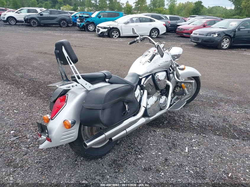2009 HONDA VTX MOTO 2