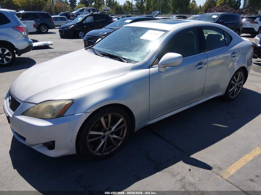 2008 Lexus IS, Normal Wear & Tear, IAAI, VIN JTHBK262485052588 — photo 2