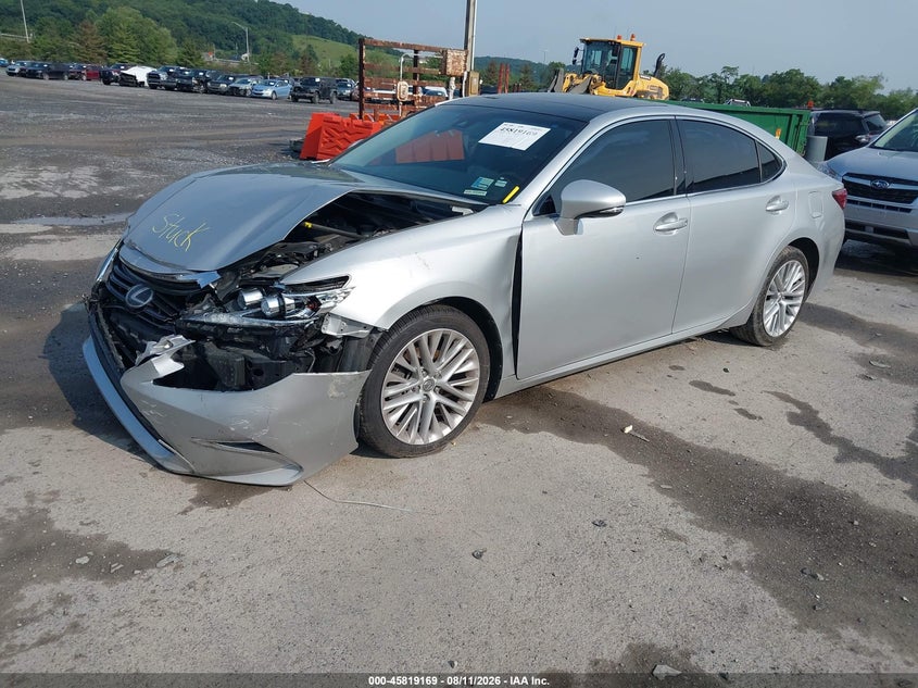 2017 LEXUS ES auction photo 2