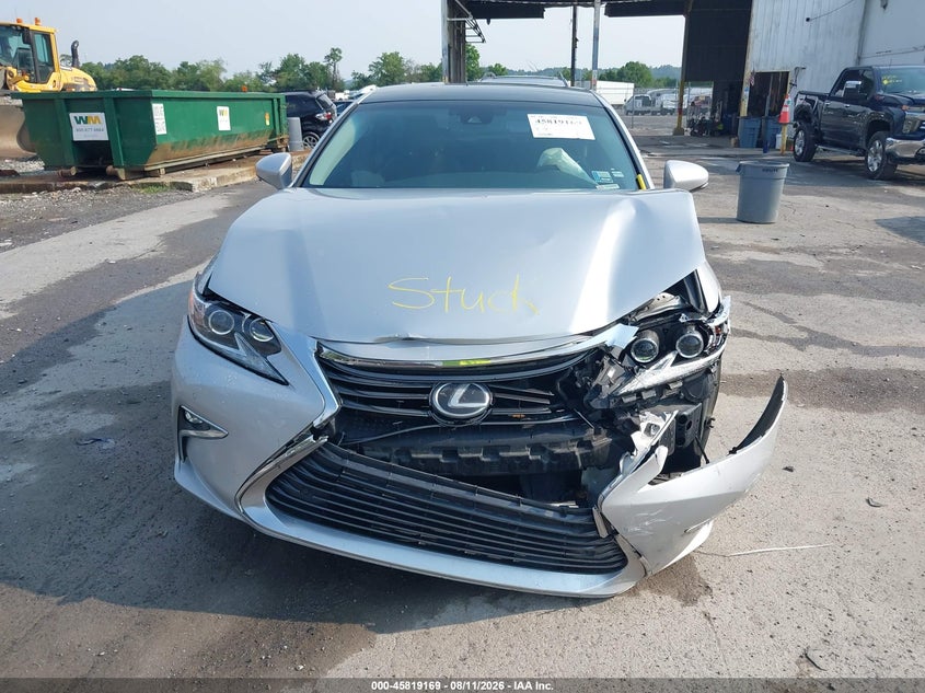 2017 LEXUS ES auction photo 6