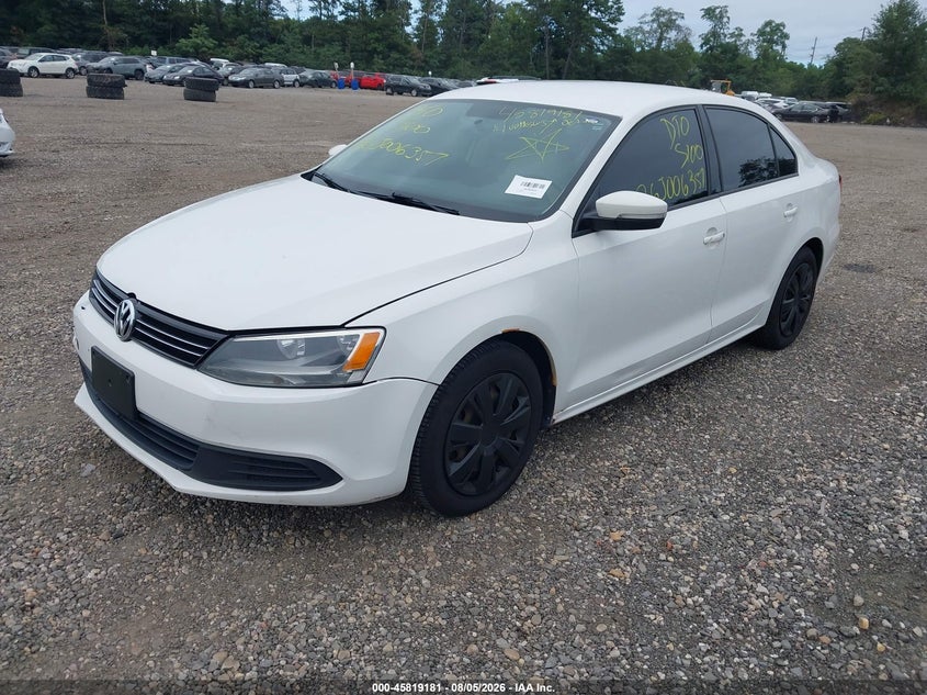 2014 Volkswagen Jetta 1.8T Se, Удар спереди, IAAI, VIN 3VWD17AJ9EM373246 — фото 2