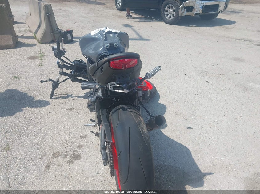 2021 YAMAHA MT09 auction photo 6