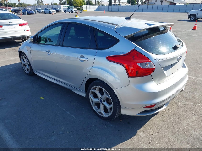 Vin: 1fadp3l95dl313807, lot: 46318222, ford focus st 20133