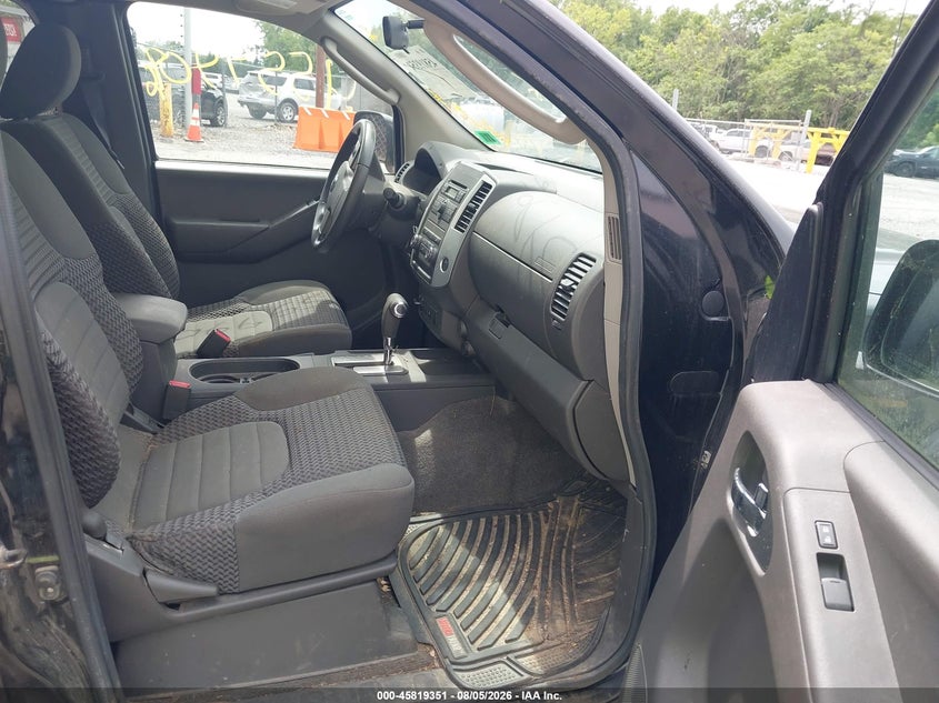2010 NISSAN FRONTIER — zdjęcie 5