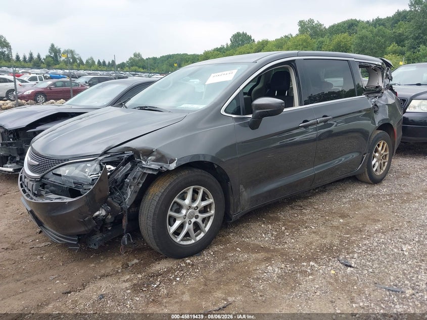 Vin: 2c4rc1dg7hr516742, lot: 46318320, chrysler pacifica touring 20172