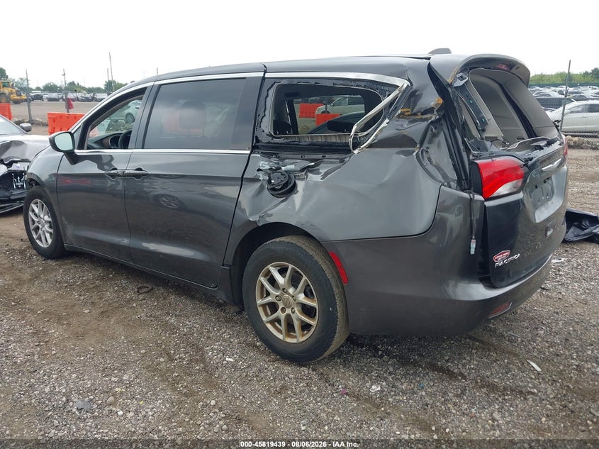 Vin: 2c4rc1dg7hr516742, lot: 46318320, chrysler pacifica touring 20173