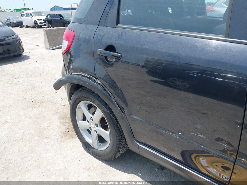 2008 SUZUKI SX4 auction photo 6