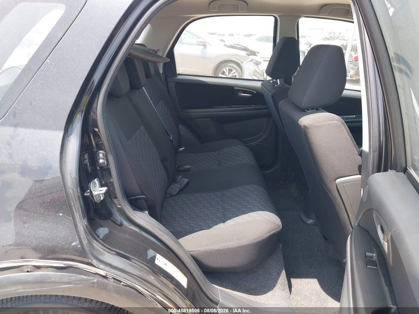 2008 SUZUKI SX4 auction photo 8