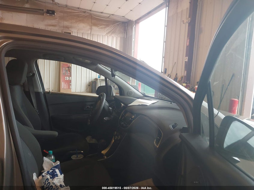 2021 CHEVROLET TRAX auction photo 5
