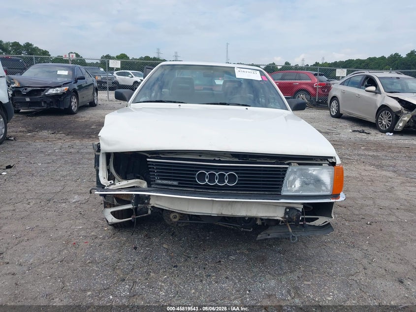 Фото 12 - AUDI 5000