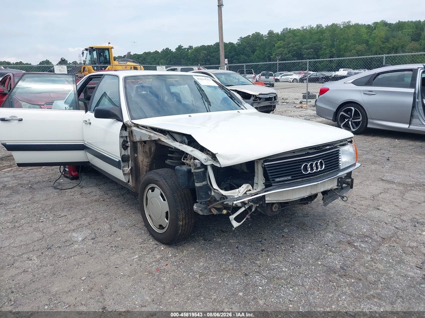 Фото 6 - AUDI 5000