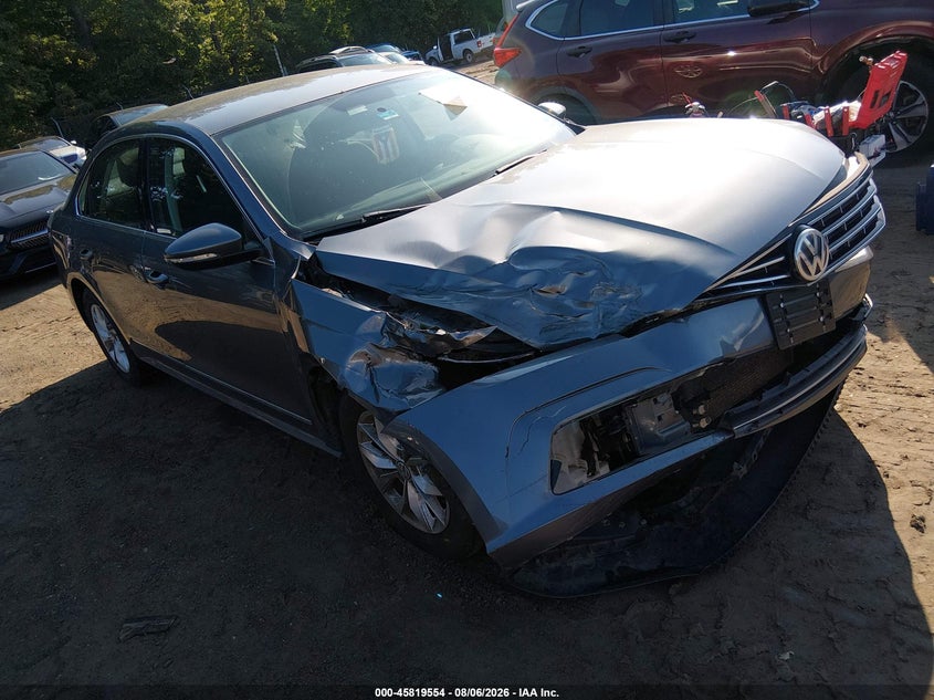 Vin: 1vwat7a38hc052755, lot: 46318435, volkswagen passat 1.8t s 2017 img_1