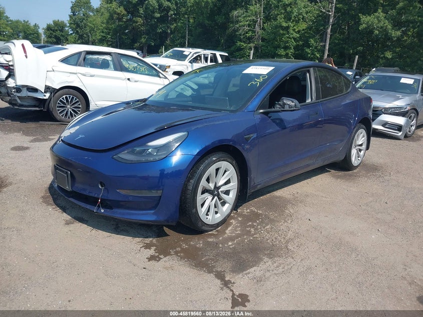 TESLA MODEL 3 - zdjęcie 2