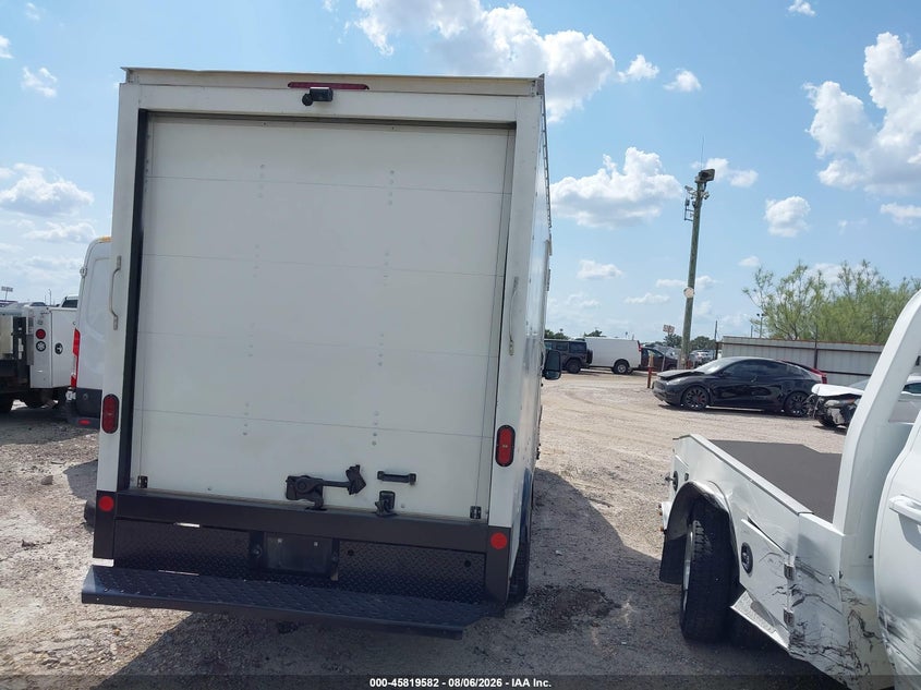 2022 FORD TRANSIT-350 CUTAWAY auction photo 4