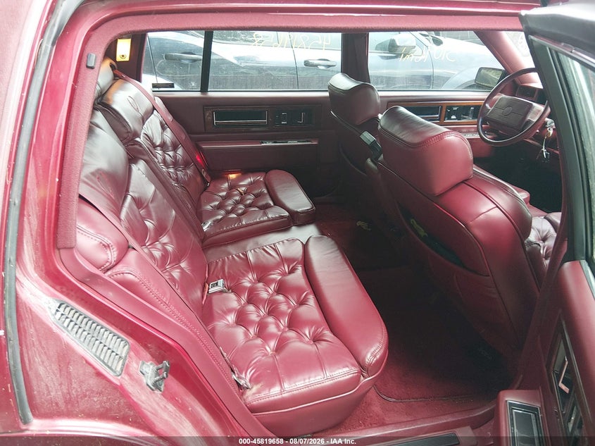 1992 CADILLAC FLEETWOOD auction photo 8