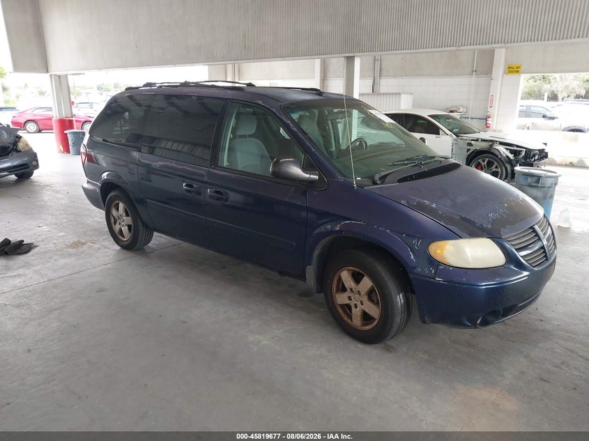 2005 DODGE GRAND CARAVAN auction photo 1