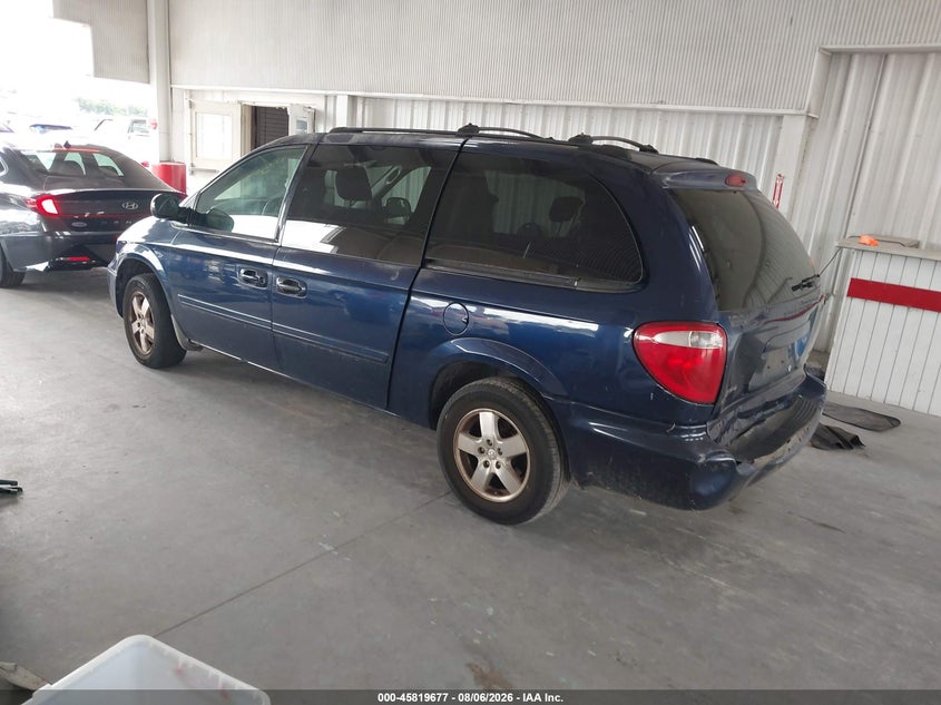 2005 DODGE GRAND CARAVAN auction photo 3
