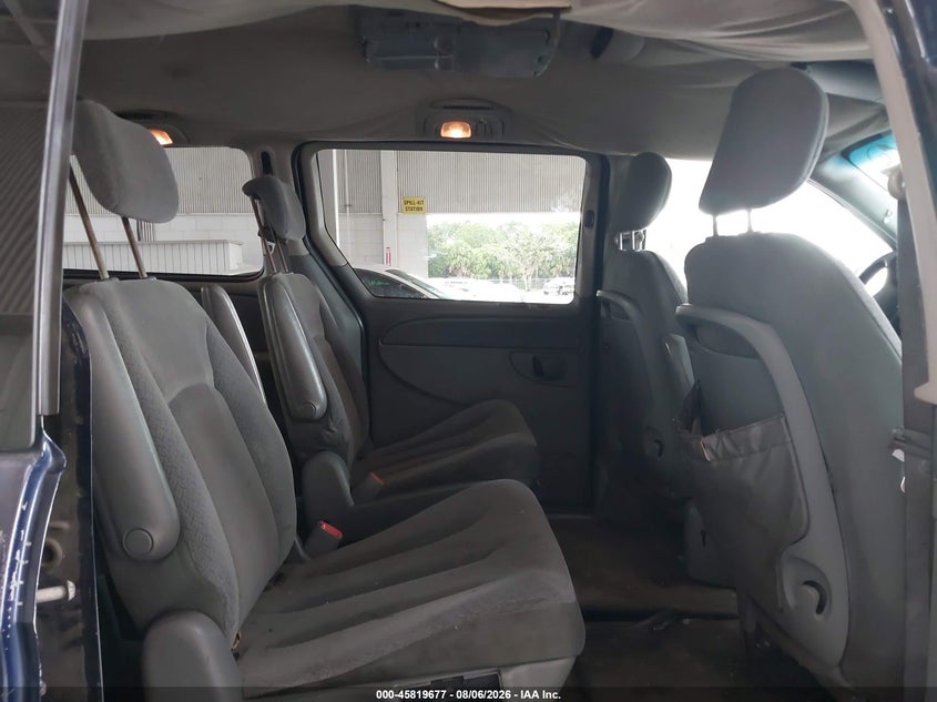 2005 DODGE GRAND CARAVAN auction photo 8
