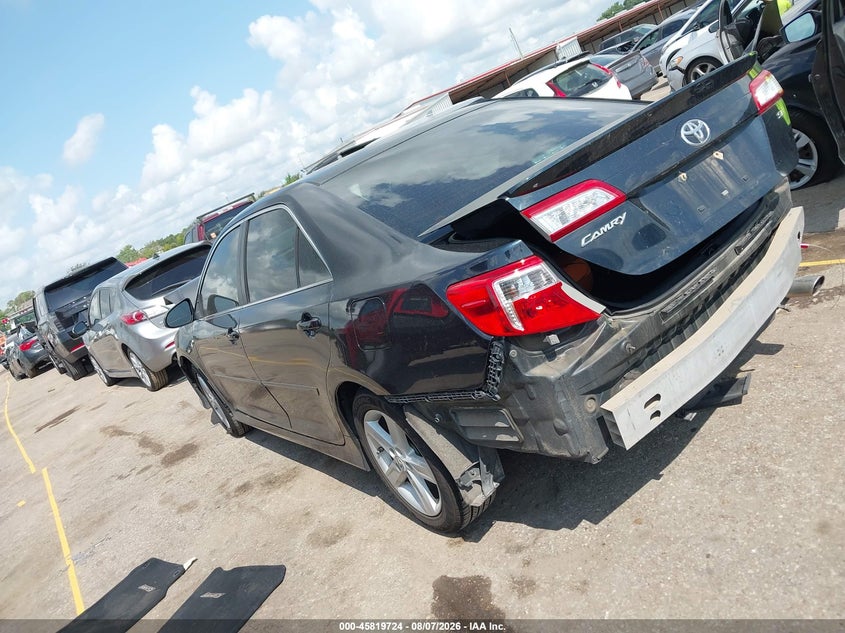 Vin: 4t1bf1fk8cu159718, lot: 46318605, toyota camry se 20123