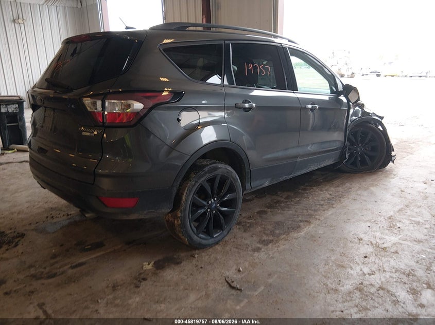 Vin: 1fmcu9j95hue70477, lot: 46318639, ford escape titanium 20174