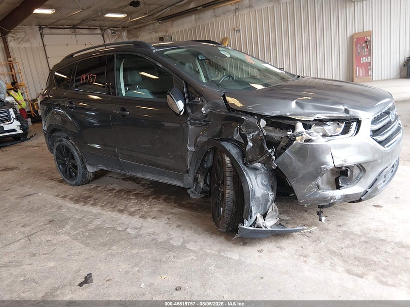 2017 FORD ESCAPE auction photo 1