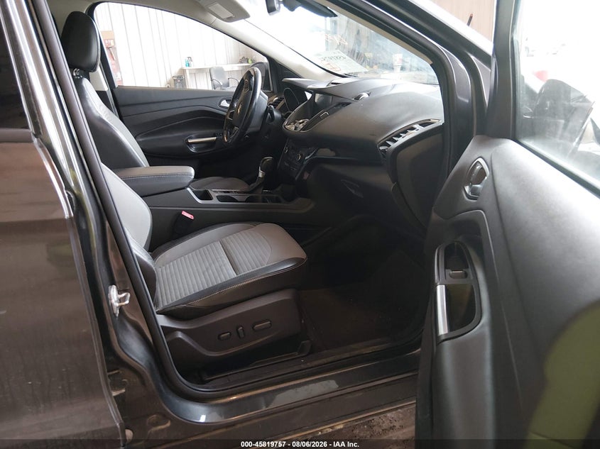 2017 FORD ESCAPE auction photo 5