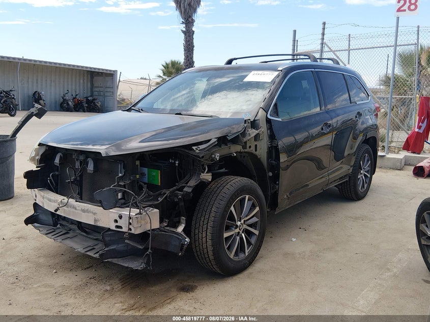 Vin: 5tdkzrfh2js541887, lot: 46318658, toyota highlander xle 20182