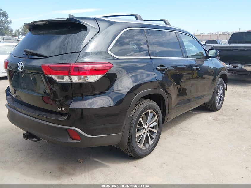 Vin: 5tdkzrfh2js541887, lot: 46318658, toyota highlander xle 20184