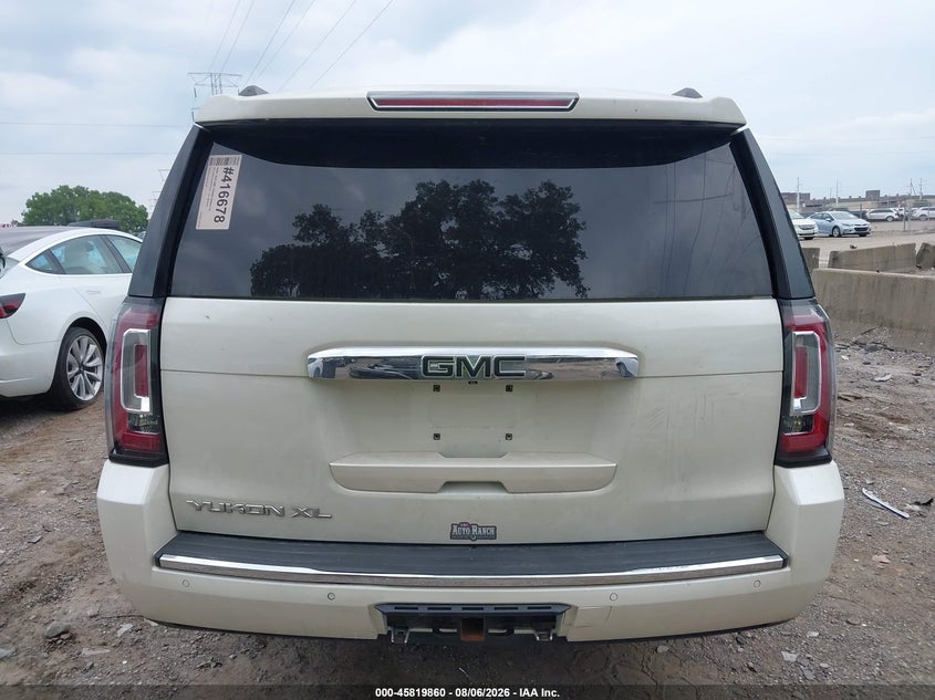 GMC YUKON XL 1500 - zdjęcie 16