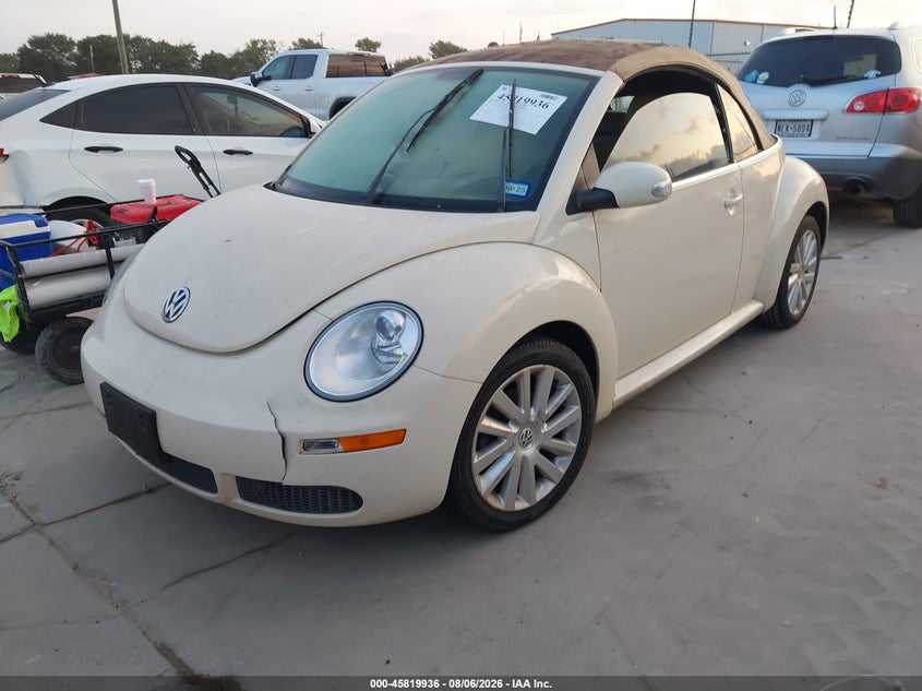 2009 VOLKSWAGEN NEW BEETLE — zdjęcie 2
