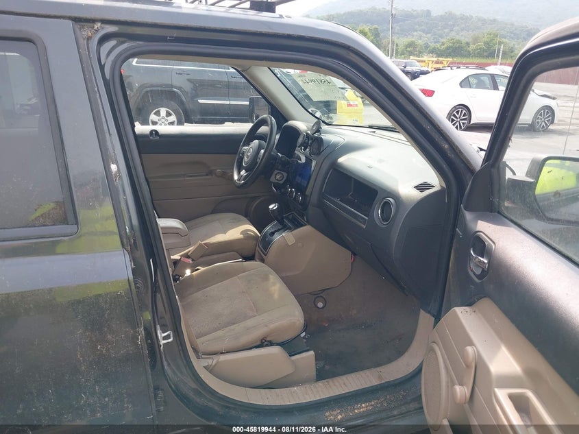 2011 JEEP PATRIOT auction photo 5