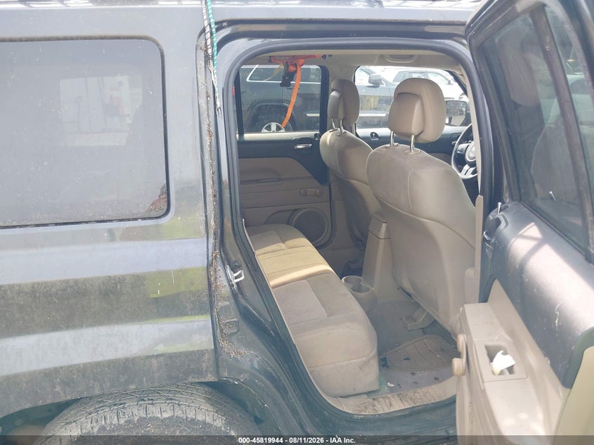 2011 JEEP PATRIOT auction photo 8
