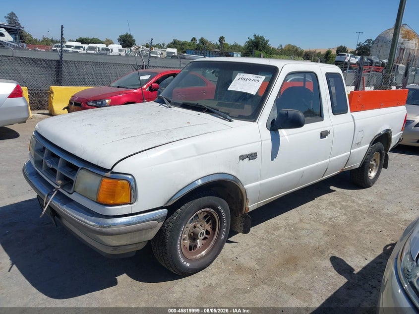 1994 Ford Ranger, Normal Wear & Tear, IAAI, VIN 1FTCR14AXRTB01618 — photo 2