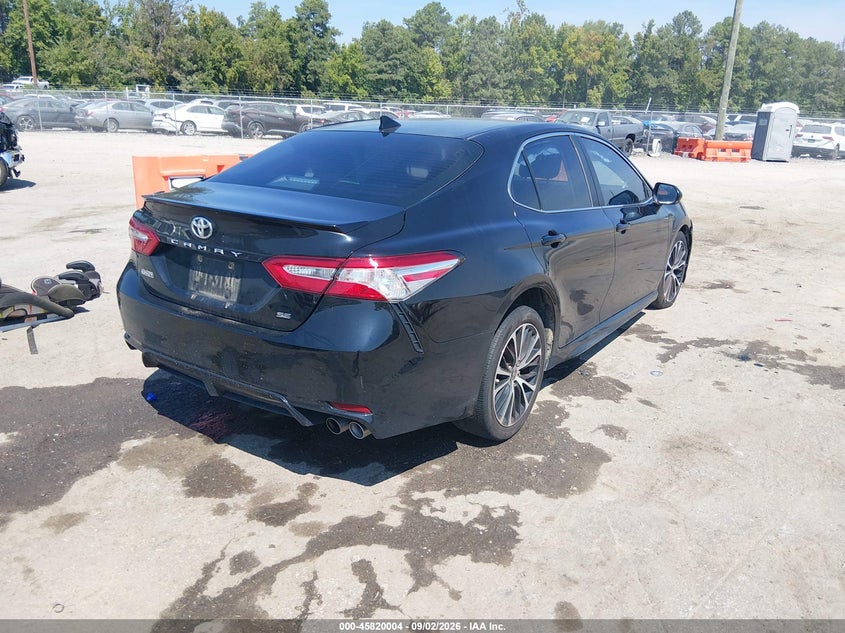 TOYOTA CAMRY - zdjęcie 4