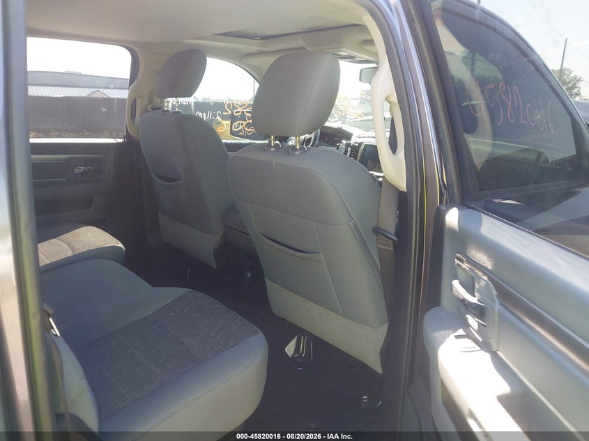 RAM 1500 CLASSIC 2019 VIN 1C6RR7LT9KS569794