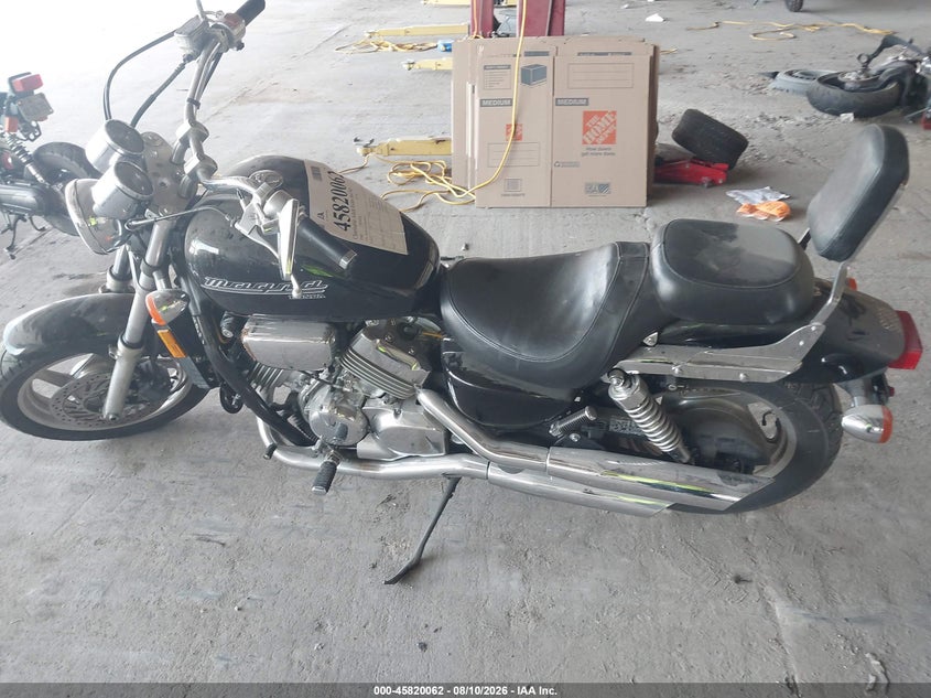 2000 HONDA VF MOTO 4