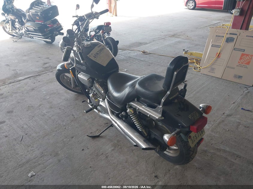 2000 HONDA VF MOTO 4