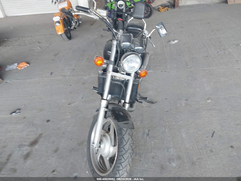 2000 HONDA VF MOTO 4