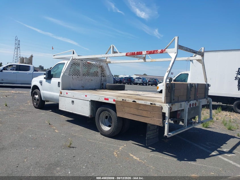 2009 FORD F-350 CHASSIS auction photo 3