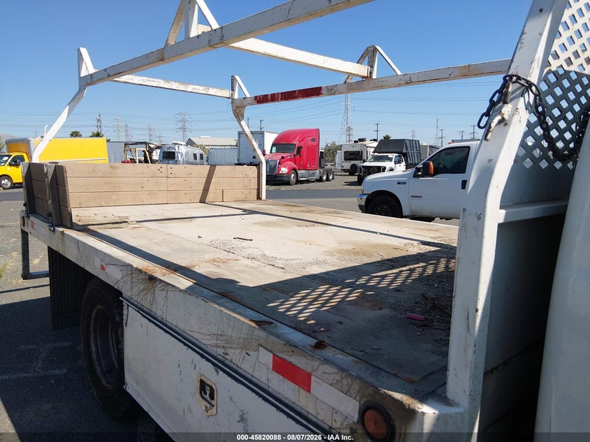 2009 FORD F-350 CHASSIS auction photo 6