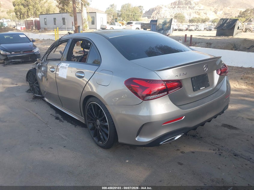 2020 MERCEDES-BENZ A 220 auction photo 3