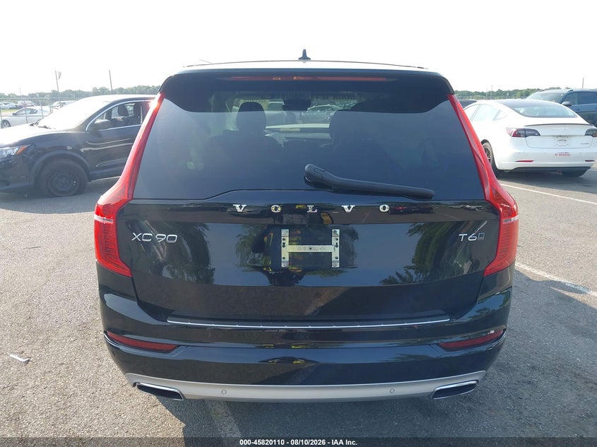 VOLVO XC90 - zdjęcie 15
