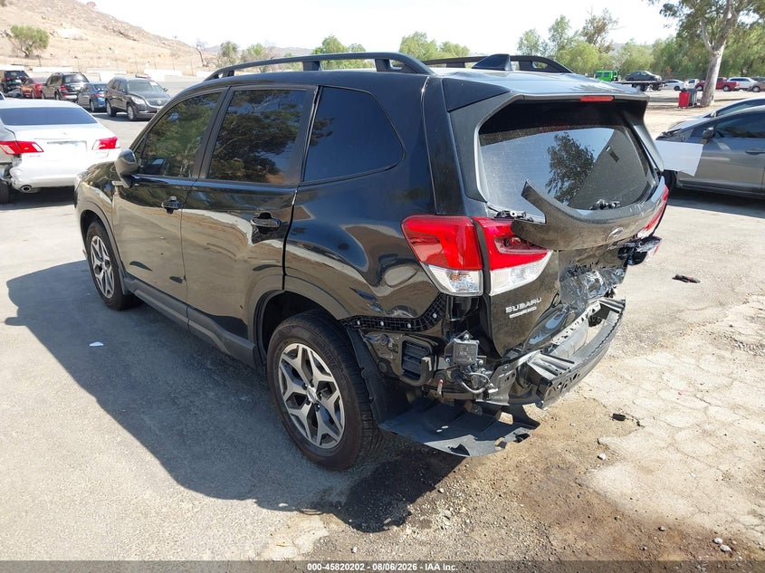 Vin: jf2skadc3rh511327, lot: 46319082, subaru forester premium 20243