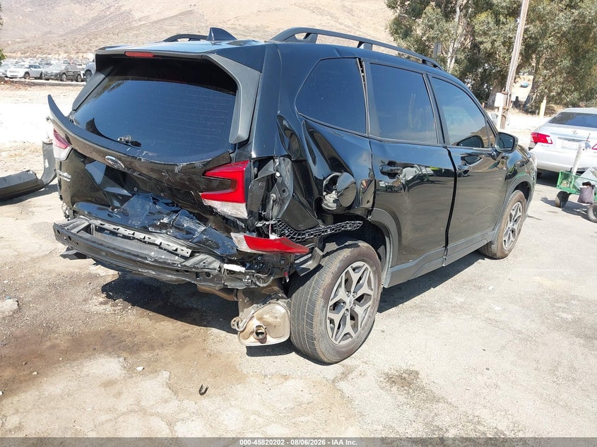 Vin: jf2skadc3rh511327, lot: 46319082, subaru forester premium 20244