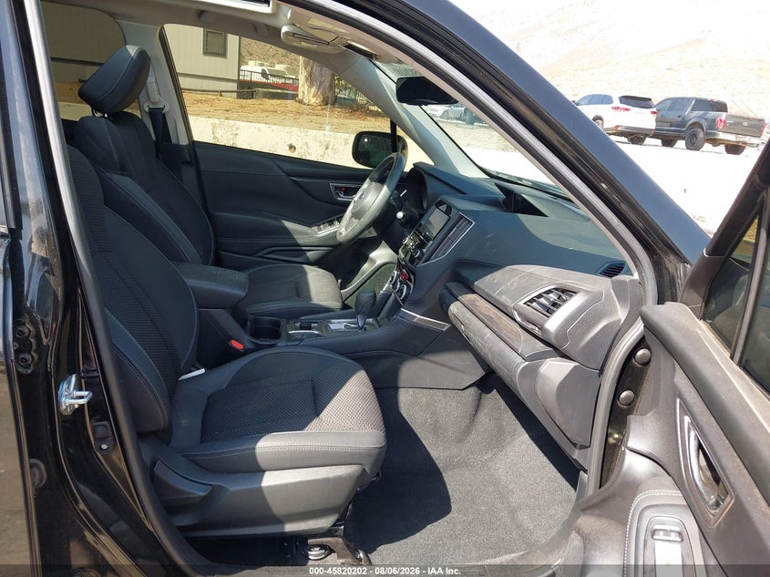 2024 SUBARU FORESTER auction photo 5