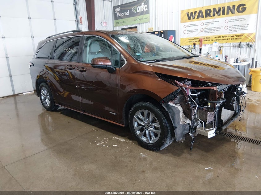 TOYOTA SIENNA - zdjęcie 1