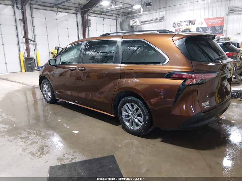 TOYOTA SIENNA - zdjęcie 3